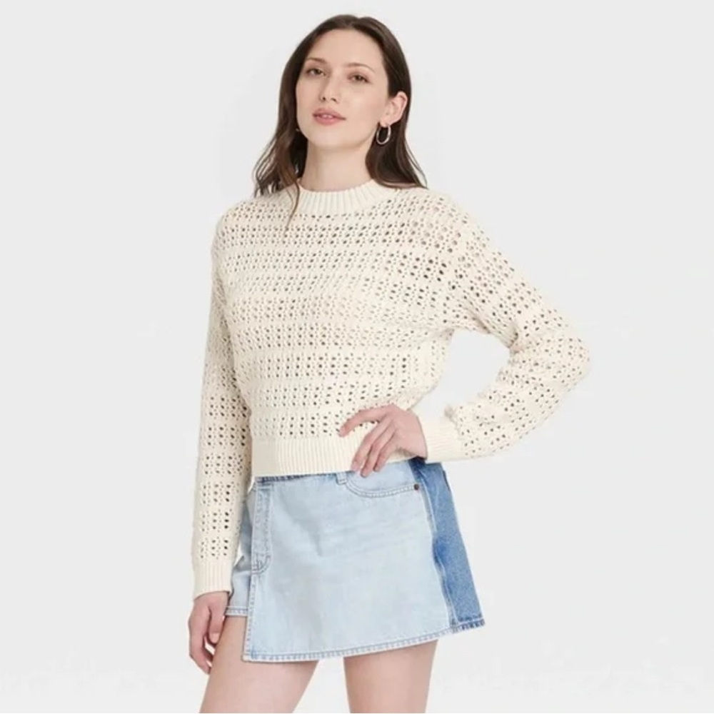 Universal Thread Women’s Cream Openwork Crewneck Pullover Sweater